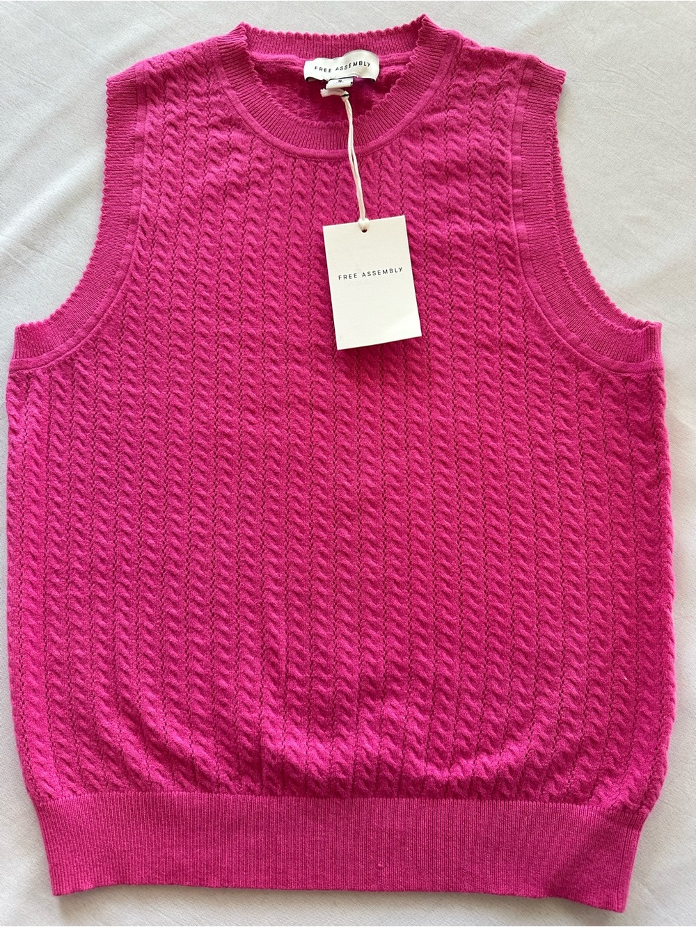 Sleeveless Pink Cable Knit Sweater, Free Assembly NWT S, crewneck pullover - Picture 4 of 8